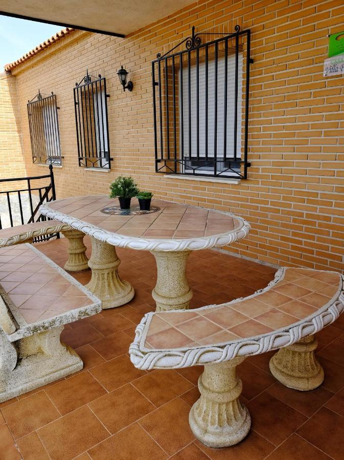 Villa Pozo Hondo Villamuelas ภายนอก รูปภาพ